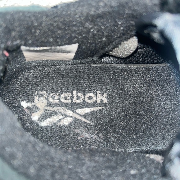 Women’s Black Classic Reebok Sneakers with Gum Sole - Picture 5 of 15